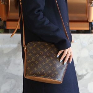 💎✨BEAUTIFUL✨💎AUTHENTIC Louis Vuitton Monogram Drouot Cross Body Bag